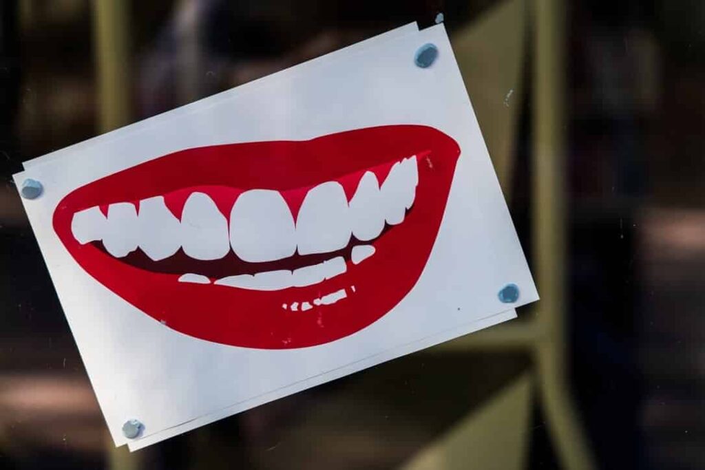 BD0EEAA3 B55D 481A B439 E4140A3B2FEC 1 105 c dentist in Regina & gum disease