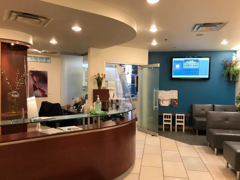Endodontics-services-in-Downtown
